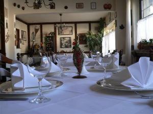 Hotel Restaurant Eulenhof Brilon Exterior foto